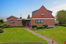 Hauptbild Großes Familienhaus mit Bungalow und zweitem Bauplatz